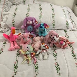 Lot of 9 Ty Beanie Babies and stuffed animals